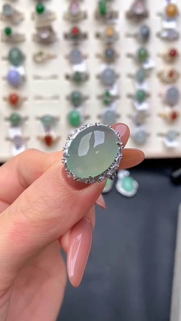 银S925镶嵌戒指翡翠....