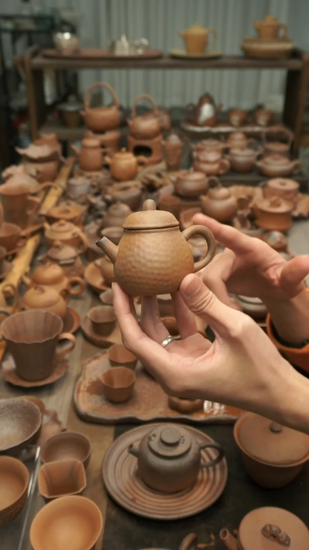 原矿老岩泥精工 锤纹小梨壶80ml