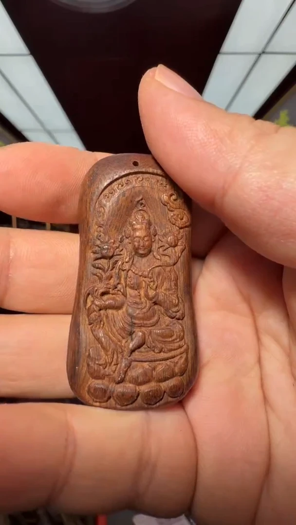 沉香吊坠多样性发一