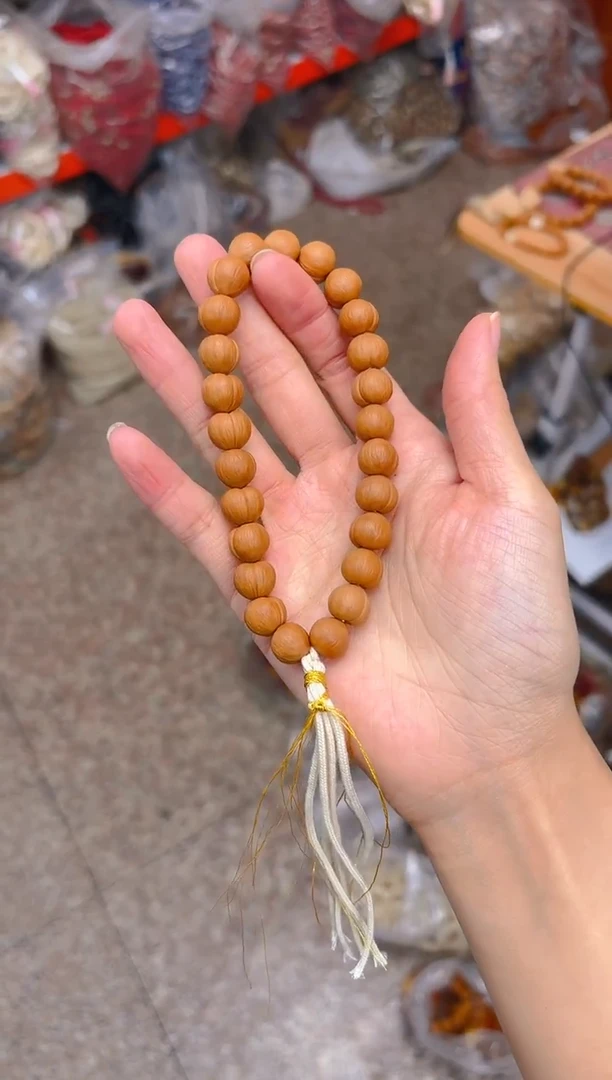 吊坠猴头核桃猴头屁桃小手持