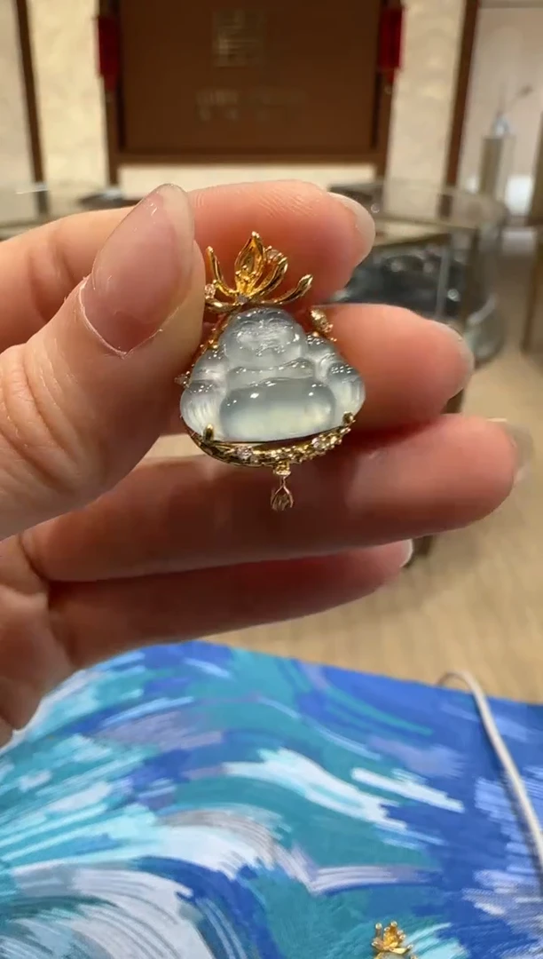 【闪购商品】翡翠吊坠(不含链)18K金镶嵌吊坠