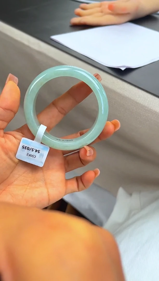 未镶嵌手镯翡翠退货标签需完好-035