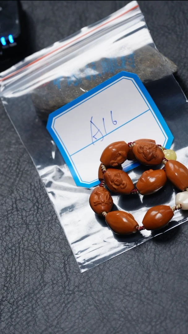 【闪购商品】橄榄核吊坠橄榄核