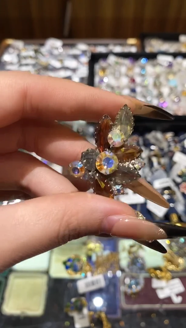 纯铜合金琉璃楚楚中古珠宝甄选不退换