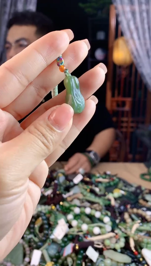 【闪购商品】和田玉挂件未镶嵌多样性发货拍一发一