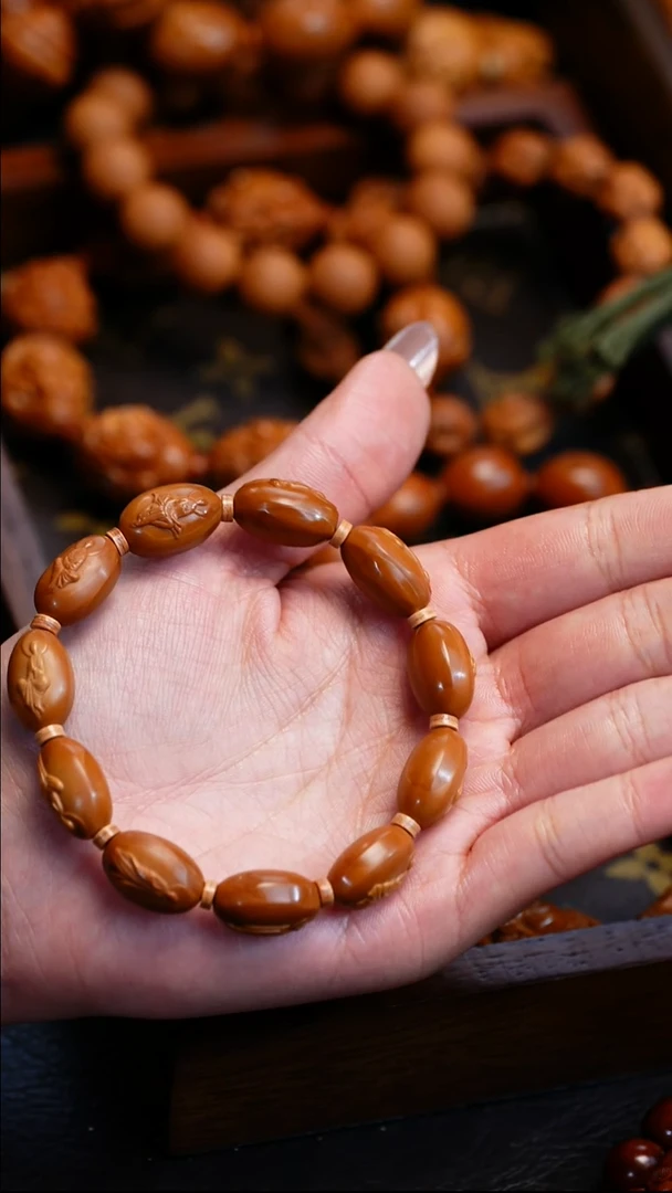 【闪购商品】橄榄核吊坠苏工橄榄核