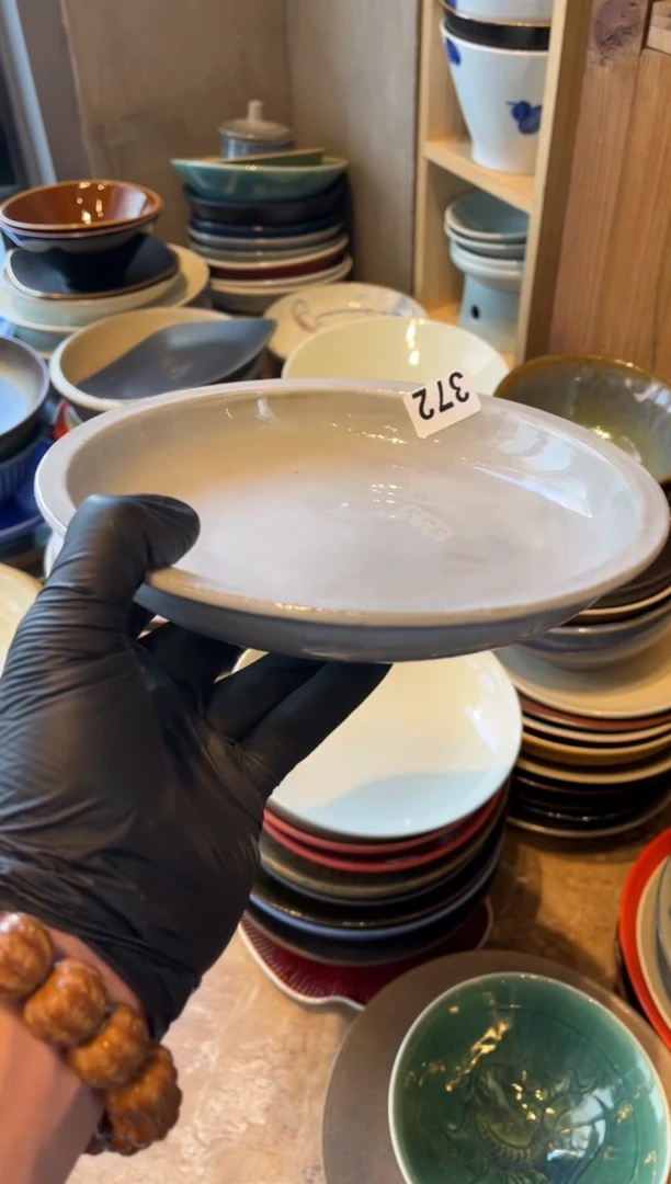 【闪购商品】瓷片273 微瑕灰釉平沿盘1个