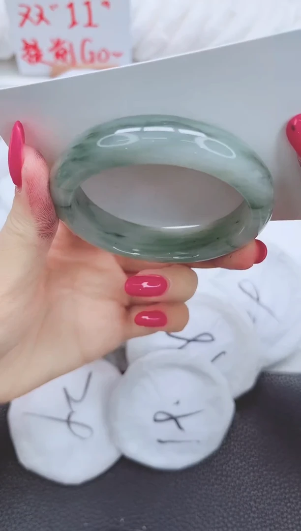 未镶嵌手镯石英质玉189-54.3