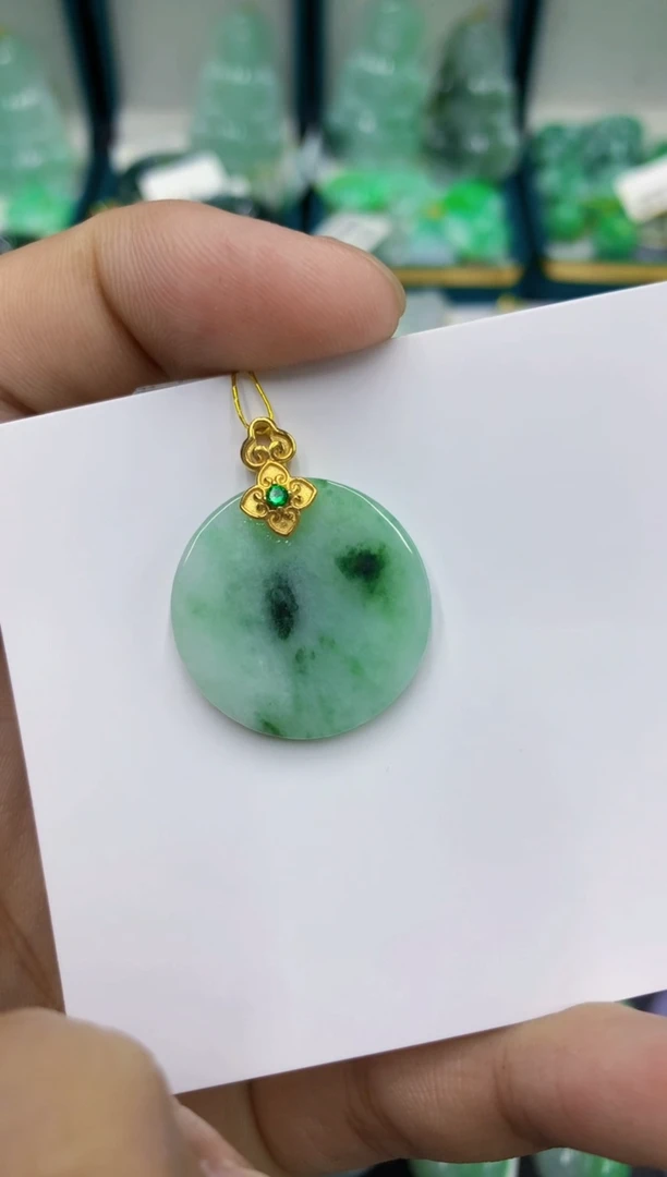 翡翠未镶嵌颈饰1111111111