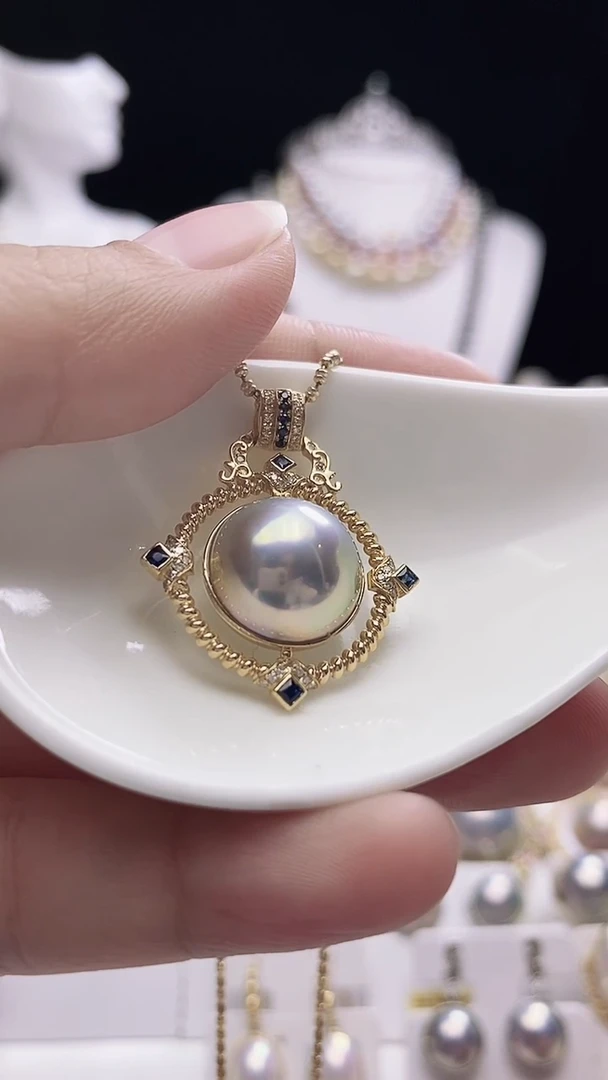 【闪购商品】拼合珍珠（马贝珠）颈饰18K金镶嵌海水马贝吊坠