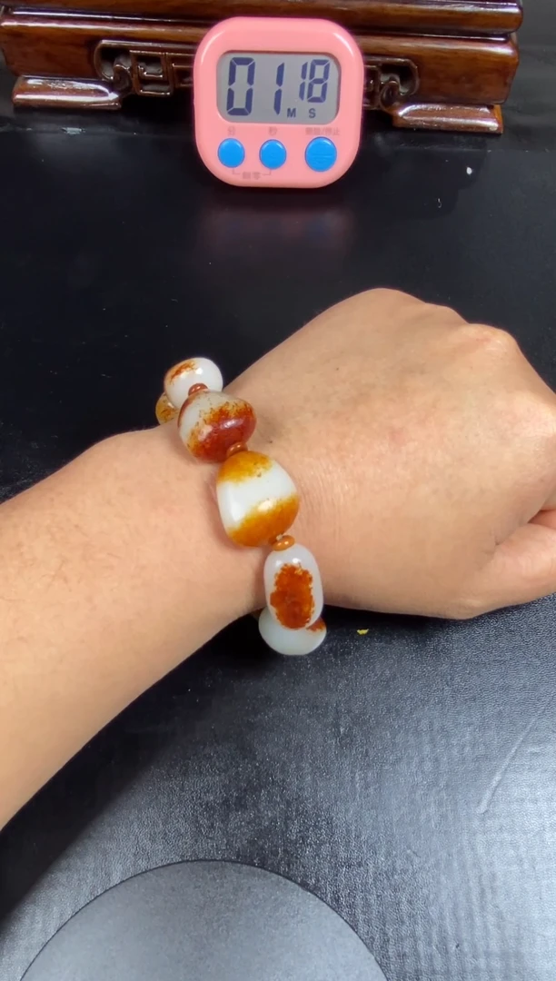 未镶嵌和田玉挂件高****，1