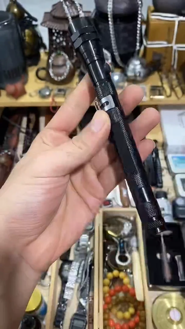 瓷片闪购商品  如图所示