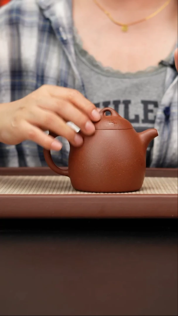 茶壶紫砂尾单紫玉金砂秦权260