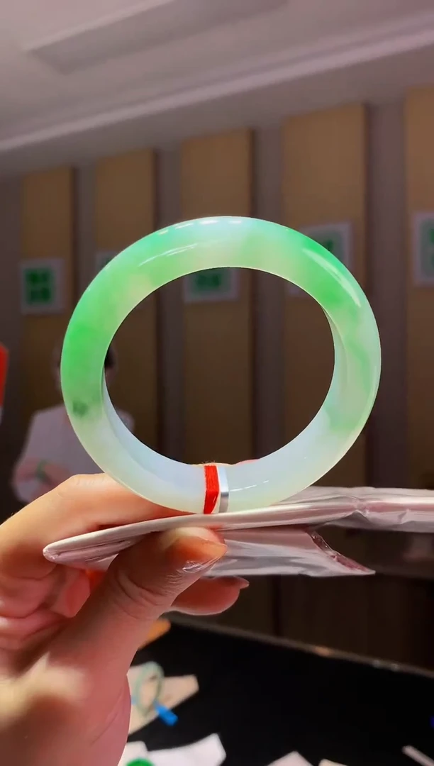 未镶嵌手镯翡翠-C125 圈口55 全款28万 定金2万