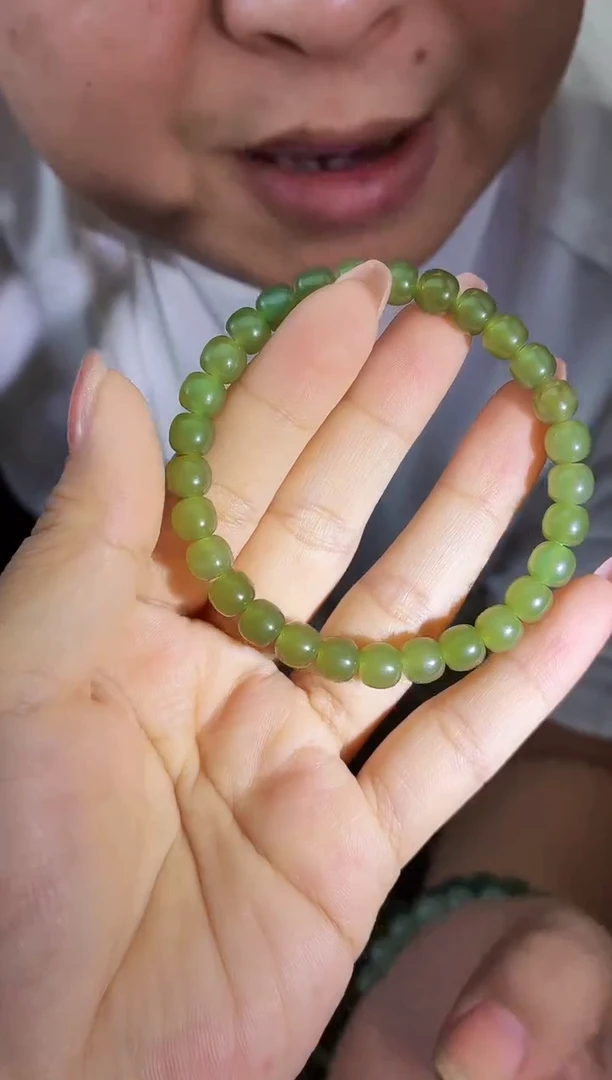 和田玉未镶嵌颈饰1