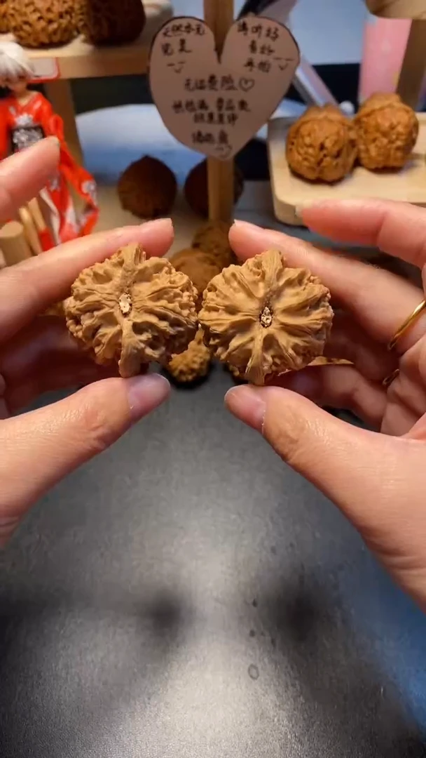 【闪购商品】文玩核桃把件4号苹果园42尺精配