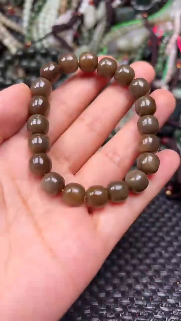 和田玉未镶嵌颈饰1