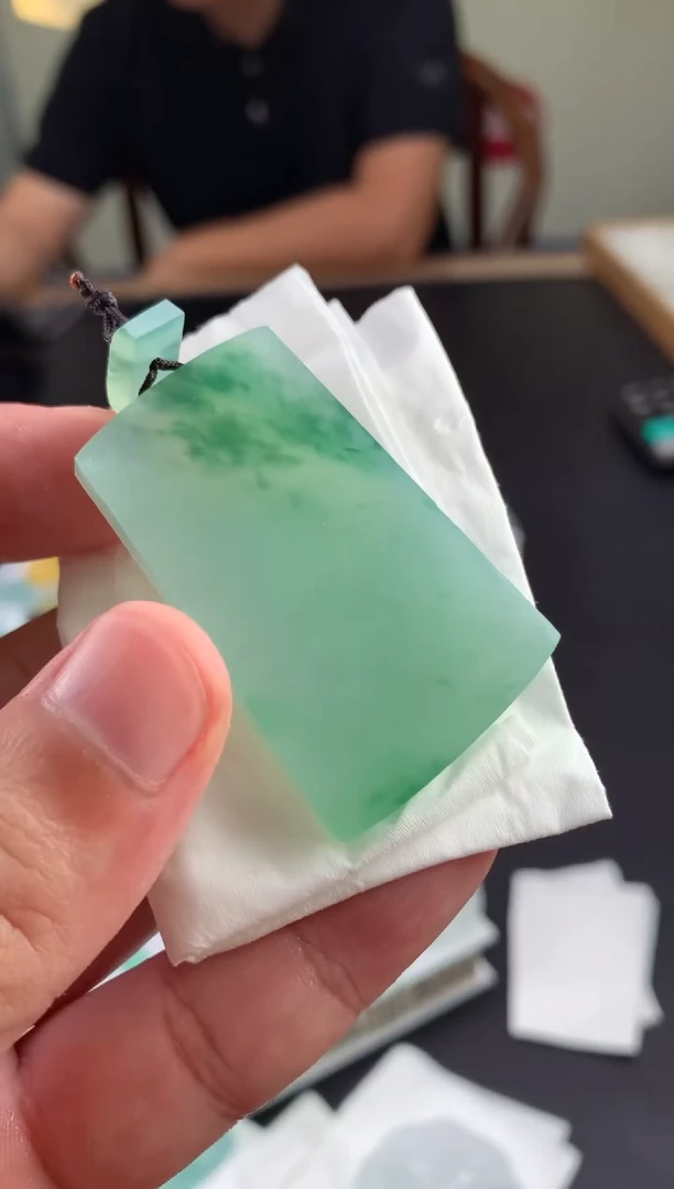 未镶嵌定制翡翠F**g翡翠
