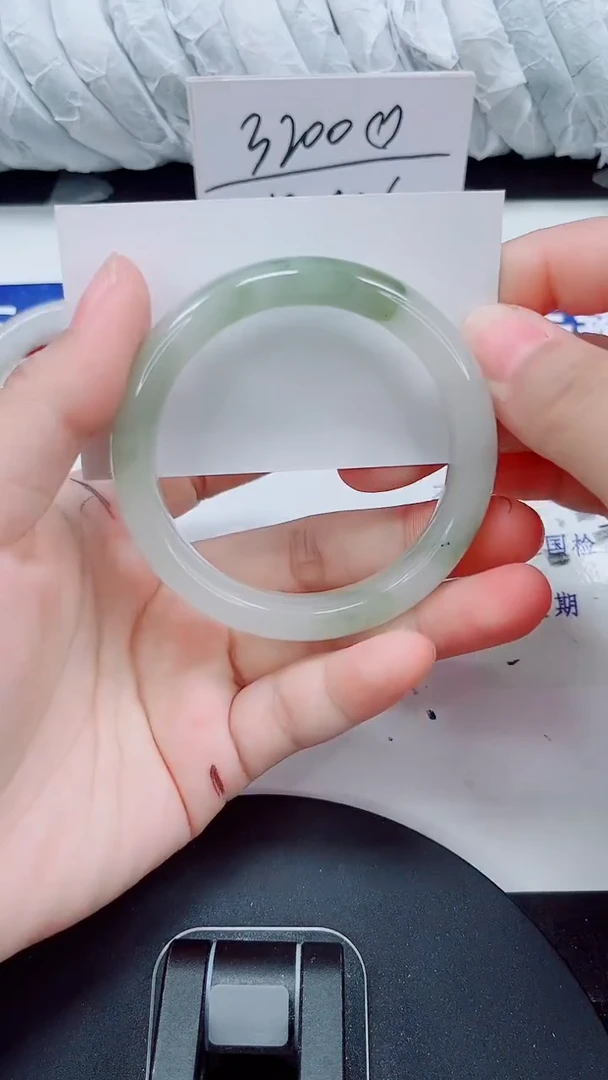 未镶嵌手镯石英质玉46-53/54