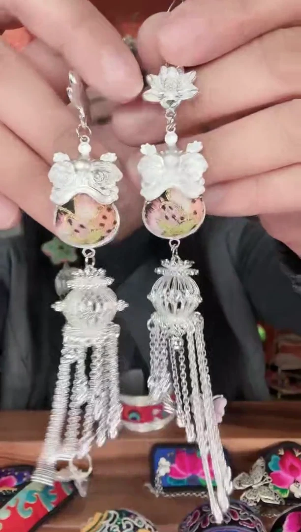 织绣手工苗绣刺绣饰品63