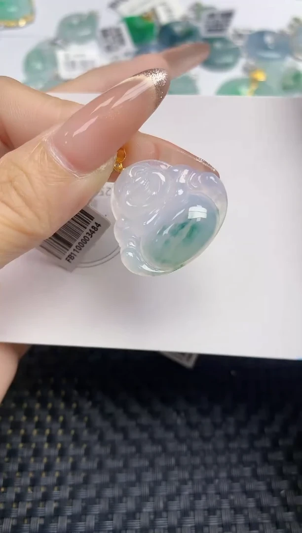 颈饰18K金镶嵌翡翠天然缅甸A货翡翠百元以上9元证书费自理