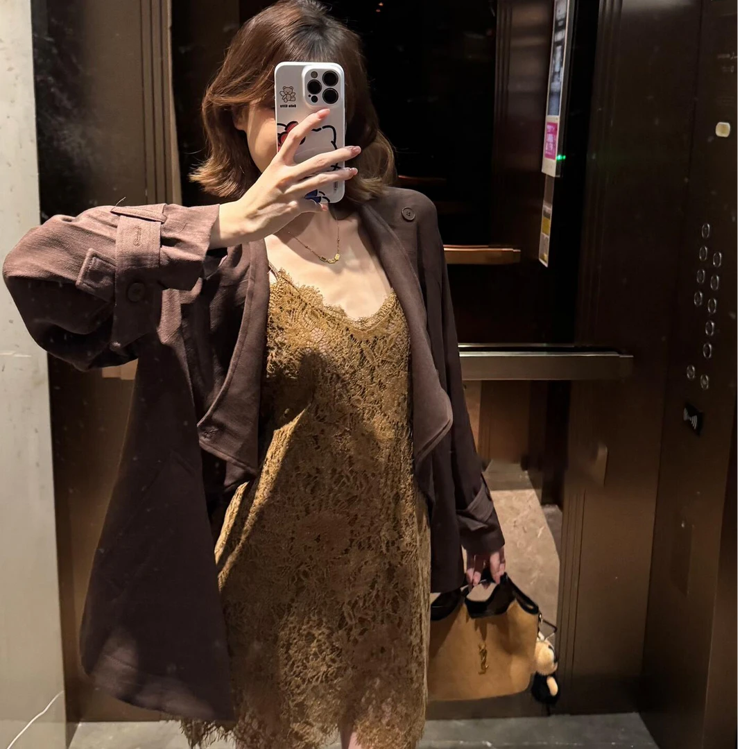 性感辣妹吊带连衣裙性感辣妹外穿蕾丝镂空设计感长袖衬衫外套套装