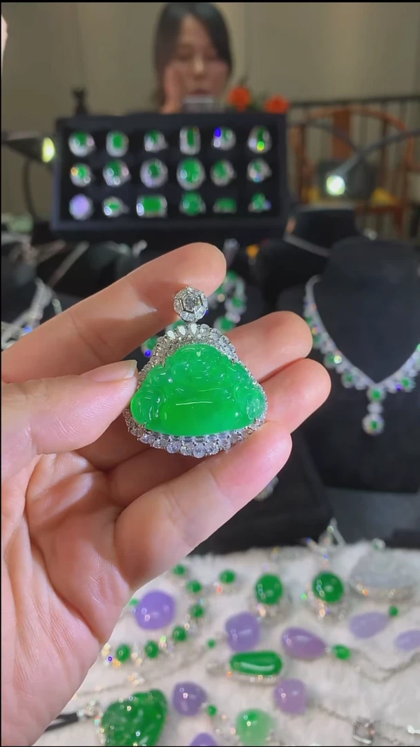 吊坠(不含链)18K金镶嵌翡翠吊坠