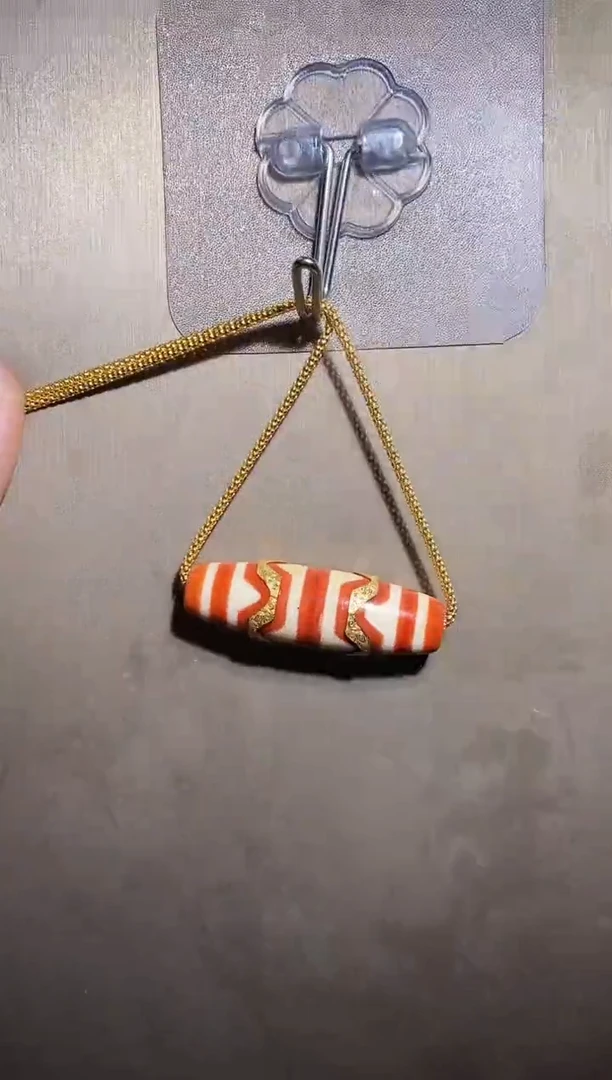 【闪购商品】玛瑙/玉髓颈饰18K金镶嵌X09774双牙牙单珠