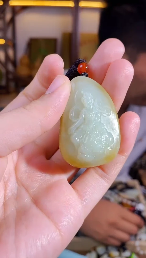 和田玉未镶嵌颈饰1