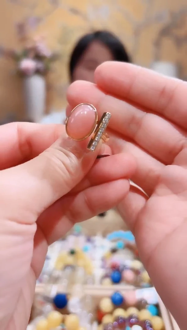 银S925镶嵌蛋白石戒指14.5天然粉澳宝，蜜桃粉设计款