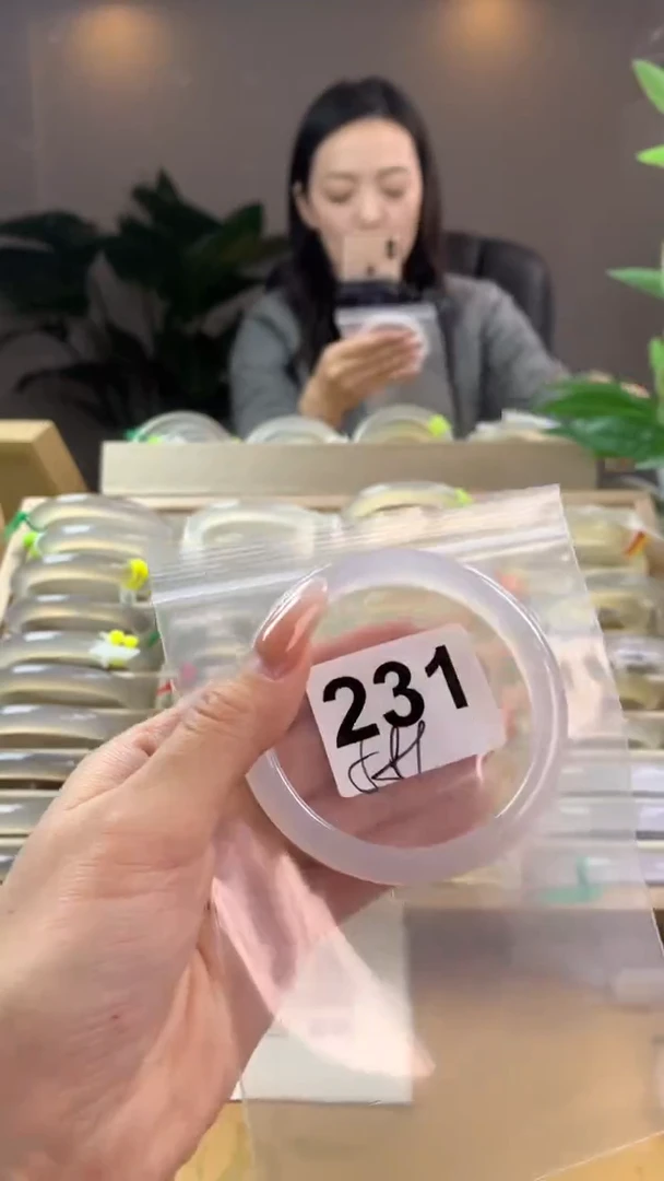 【闪购商品】玛瑙/玉髓手镯未镶嵌231