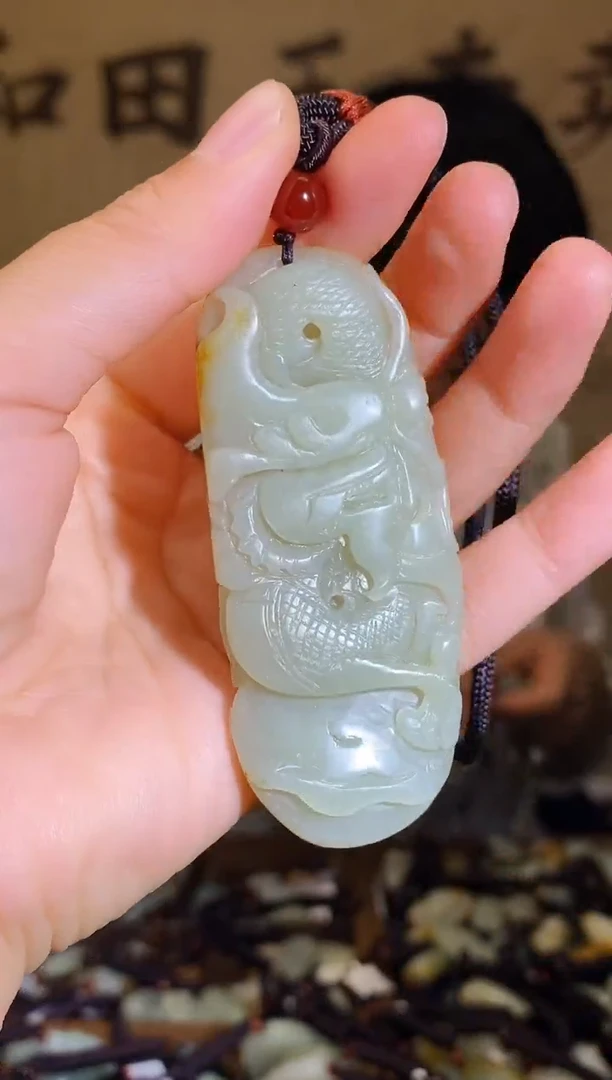 颈饰未镶嵌和田玉1