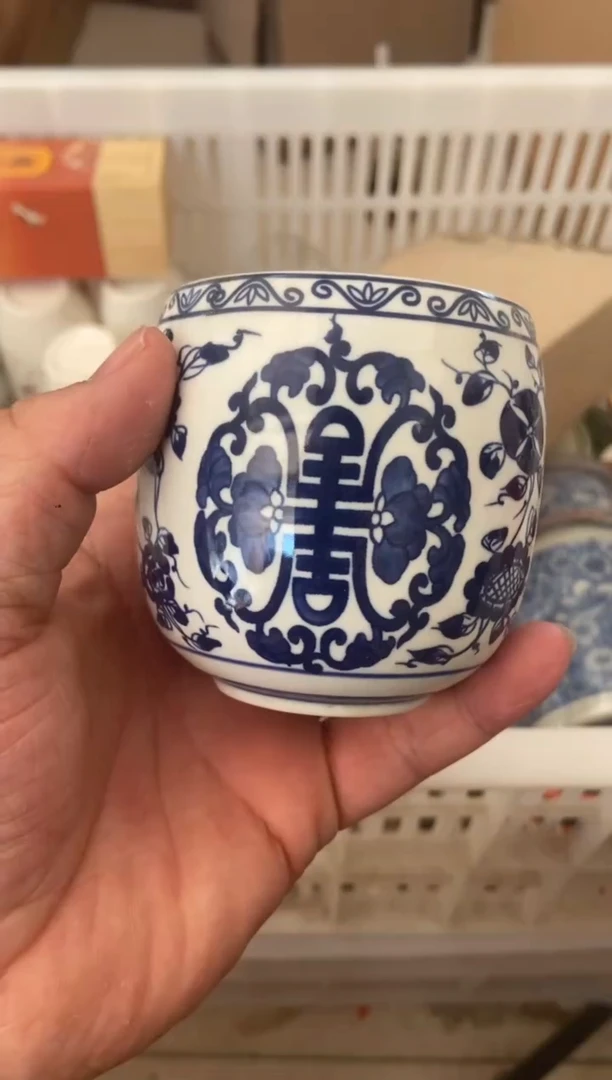 无运费险有瑕疵的摄影的产品有使用过的痕迹有点脏介意勿拍