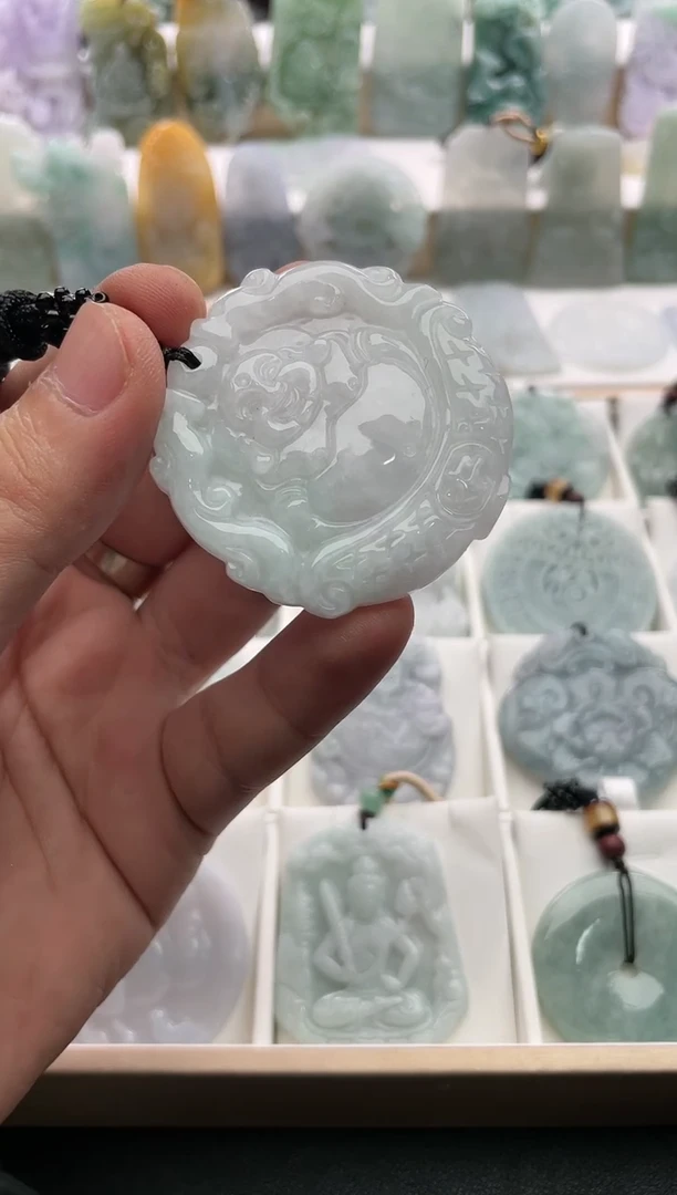 【闪购商品】翡翠颈饰未镶嵌..../2/13/ 113