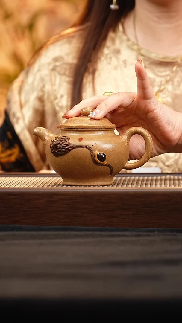 茶壶紫砂J25784掇只 降坡