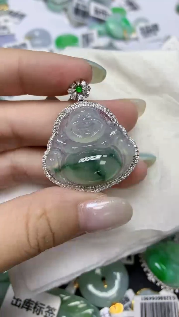 翡翠18K金镶嵌颈饰天然缅甸翡翠A货