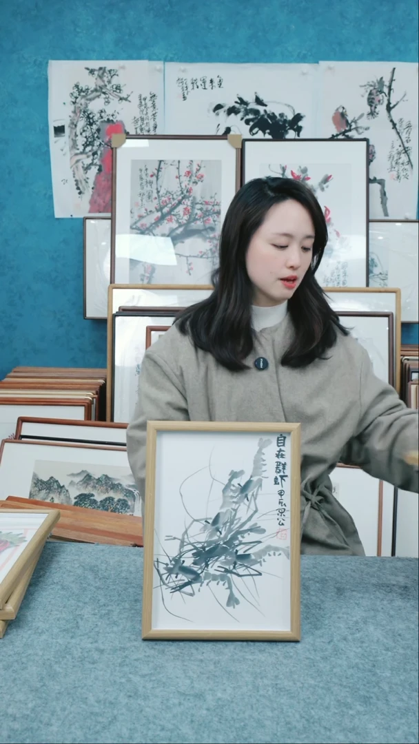 【闪购商品】国画10寸本土老师木质摆台