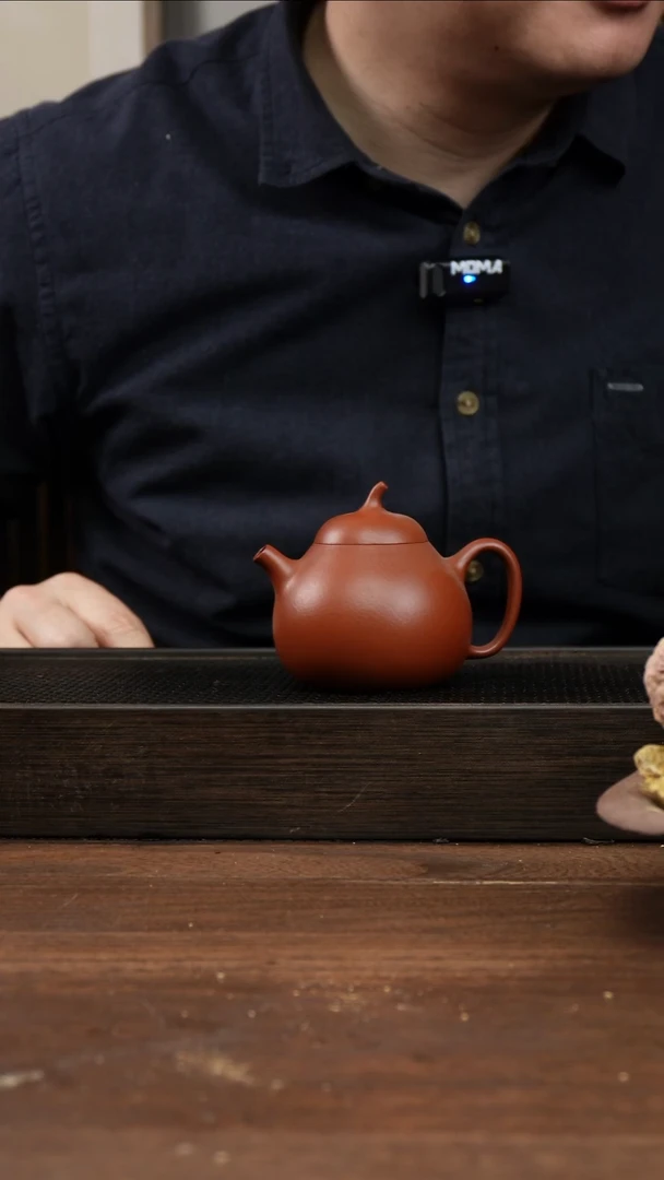 茶杯紫砂一**鸿朱泥茄瓜     180CC