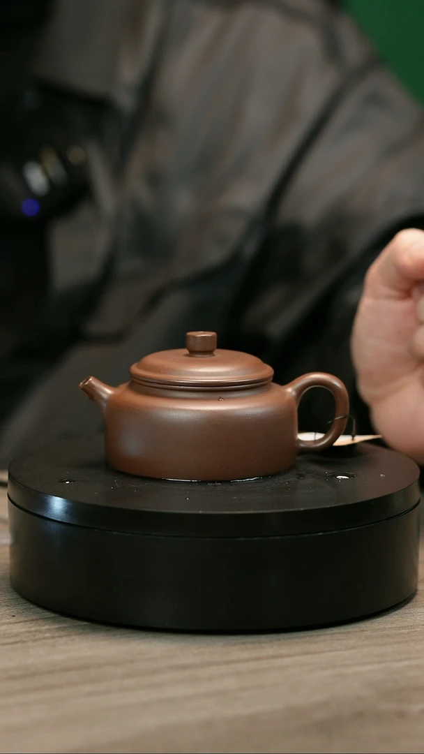 茶壶紫砂阿*H2311赵信军底槽青扁德中