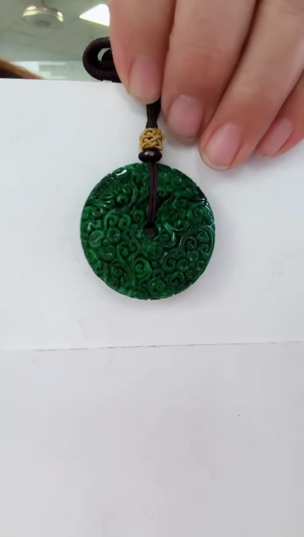 翡翠未镶嵌颈饰吊坠