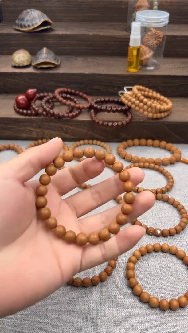 手串猴头核桃全品雕刻绣球 尺寸9.3  包盘红毕业