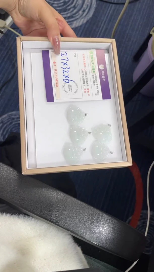 18K金镶嵌挂件翡翠【冰】佛公多样性发其一CP配绳13