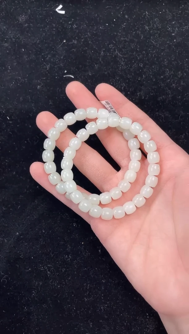 未镶嵌手串和田玉新疆于田料卡7-8上等和田玉手串女