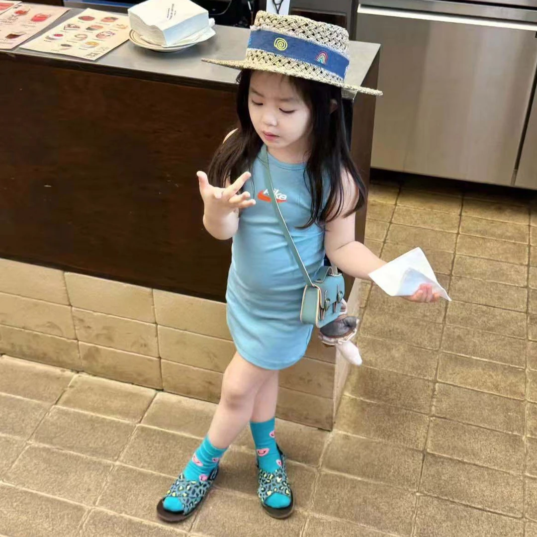 《现货》女童背心连衣裙2025夏季新款韩版休闲度假风无袖A字裙