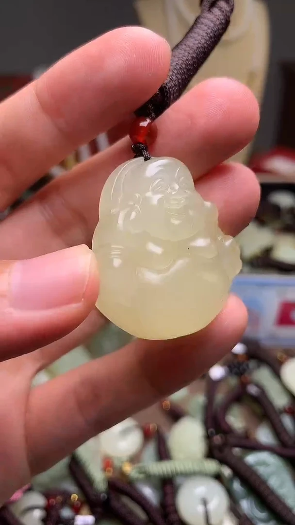 玉新疆料青海料清水弥勒佛吊坠