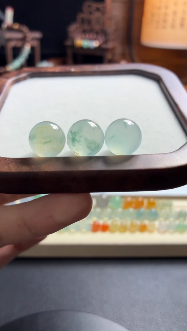 定制翡翠未镶嵌大卡连珠12+