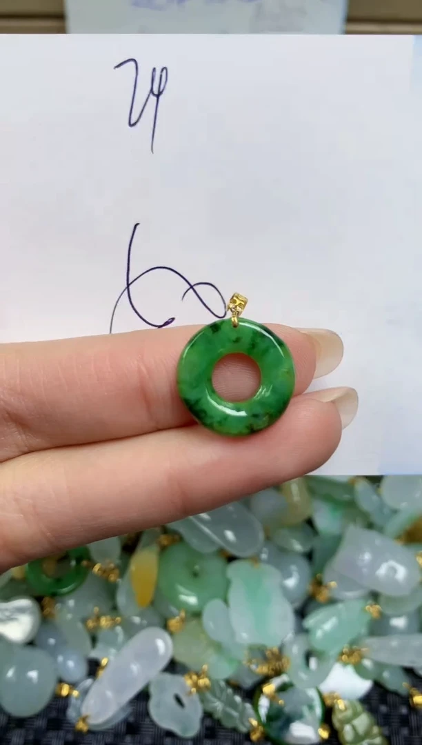 【闪购商品】翡翠颈饰18K金镶嵌天然缅甸A货翡翠