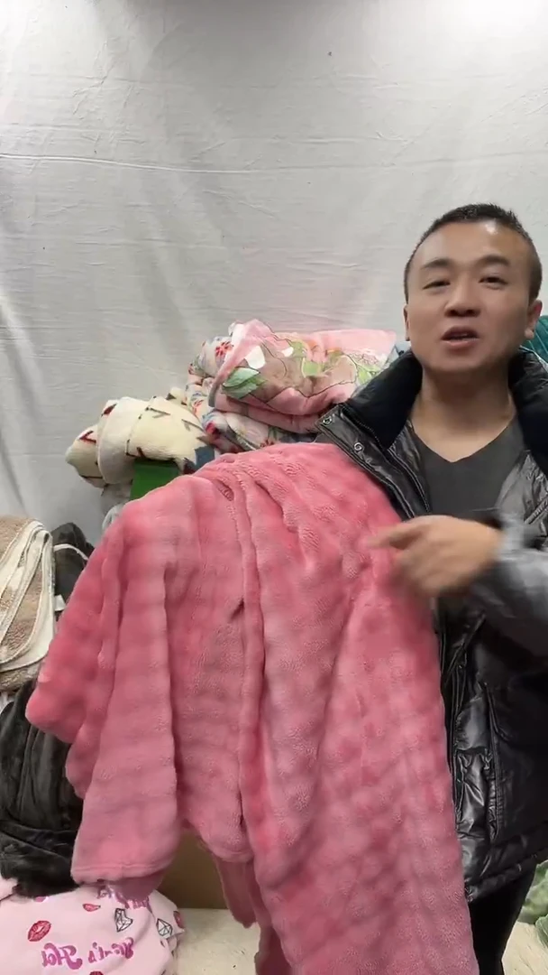 聚酯纤维2*2.3泡泡粉微瑕