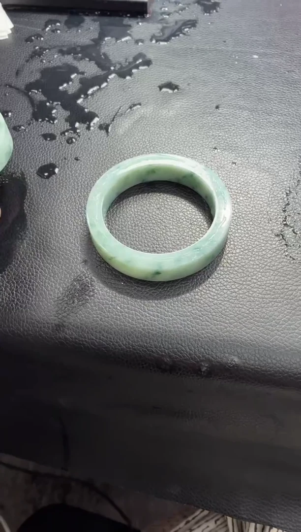 未镶嵌手镯定制翡翠恒****发DDH