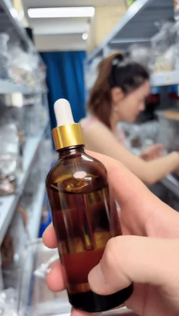 檀香紫檀（小叶紫檀）100ml精油一个